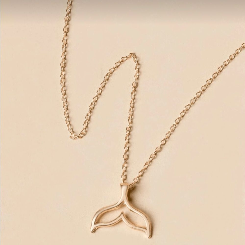 Gold Whale Tail Necklace M574 - Picture 2 of 4